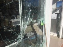 KARABAĞ - 30 Bin Liralık Telefon Hırsızlığı Kamerada