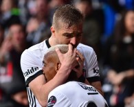 YILDIZ FUTBOLCU - Caner&Talisca İşbirliği!