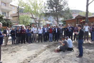 Cumhuriyet Mahallesi Yenileme Projesi İçin Kurban Kesildi