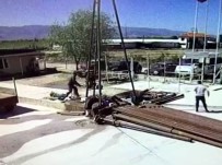 CELAL BAYAR ÜNIVERSITESI - Kopan Bacak Kuyuya Düştü