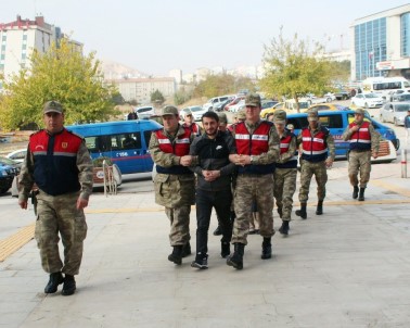 Türkiye'yi İşgal Ettirme Hayali Kuran FETÖ'cü Sanıklara 63 Yıl Hapis