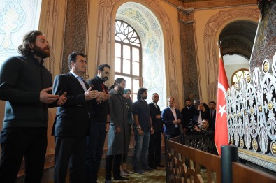 Ünlü Oyunculardan Ecdada Vefa