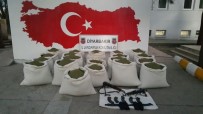 KÖY KORUCUSU - Diyarbakır'da 'Bayrak 81' Operasyonu Başarıyla Tamamlandı
