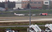KERİMCAN DURMAZ - Kerimcan Durmaz Da Uçaktaydı Açıklaması Yangın Çıktı
