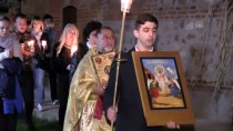 Paskalya Bayramı'nı Ortodokslar Edirne'de Ayinle Kutladı