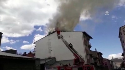 Sarıkamış'ta Ev Yangını