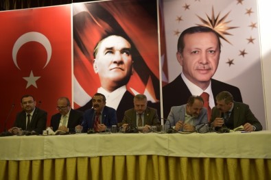 Taşköprü'de 'AK Parti Yerel Yönetim Buluşmaları' Toplantısı Yapıldı