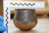 KÜLTÜR BAKANLıĞı - Tesadüfen Baktığı Dekorasyon Dergisinde 3 Bin Yıllık Tarihi Eserleri Buldu