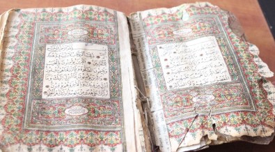 150 Yıllık Kur'an-I Kerim Sergilendi