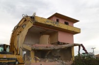 İSTİMLAK - Ereğli Belediyesi Türkmen Kavşağı'nda Yıkım Çalışmalarına Başladı