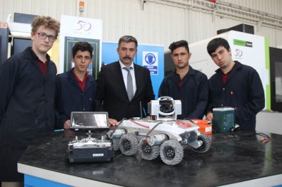 Lise Öğrencilerinden İnsansız Kara Aracı 'Porsuk'