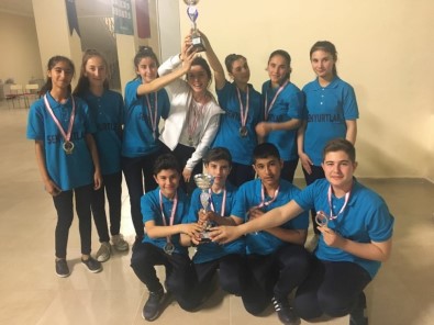 Ortaokullar Arası 'Dart Turnuvasında' Mahmudiye Ortaokulu Başarısı