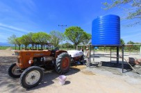 HÜSEYIN YARALı - Saruhanlı Belediyesinden Çiftçiye İlaç Suyu Desteği