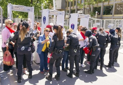Başkent'te 1 Mayıs Kutlamaları İçin Yoğun Güvenlik Önlemleri Alındı