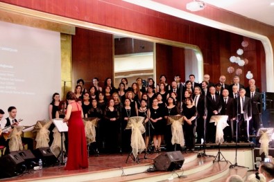 Müziğin Ustaları Eserleriyle Konak'ta Anıldı