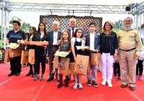 PATLAMIŞ MISIR - Ödüllü Çocuklara Renkli Tören
