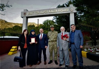 Şehit Yüzbaşı Alper Kalem'in İsmi Kışlaya Verildi