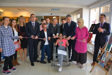 19 Mayıs'ta 'Engelleri Aşan Resim Sergisi'