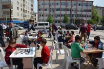 Belediyeden Çocuklara Satranç Şenliği