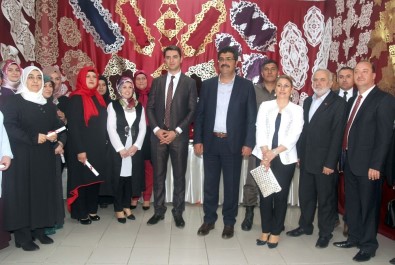 Bozkurt'ta Halk Eğitim Merkezi Sergi Açtı