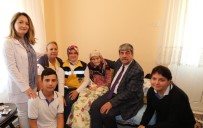 TORUN SEVGİSİ - Burhaniye'de Sağlık Öğrencileri Evde Bakım Hizmetlerine Eşlik Etti