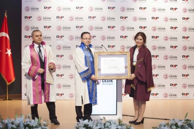 DAP Holding Yönetim Kurulu Başkanı Ziya Yılmaz'a 'Fahri Doktora' Unvanı Verildi