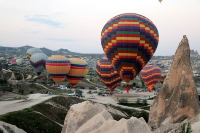 Kapadokya'da balon turları yine iptal edildi