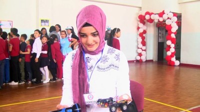 Kırgızistan'da Türk Öğrencilerin Projeleri Bilim Fuarında Sergilendi