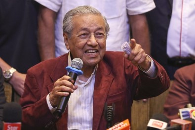 Malezya Lideri, Dünyanın Seçimle Başa Gelen En Yaşlı Lideri Oldu