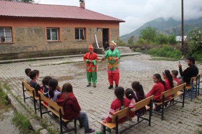 Bitlis'te 'Tiyatrosuz Çocuk Kalmasın' Projesi