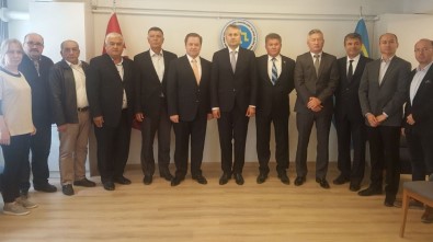 Romanya Büyükelçisi Şopanda, Kırım Derneğini Ziyaret Etti