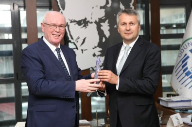 Romanya'nın Ankara Büyükelçisi Şopanda, Başkan Kurt'u Ziyaret Etti