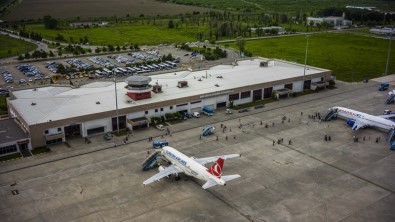 Samsun'da Hava Yolcu Trafiği Yüzde 20 Artış Gösterdi