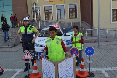 Şuhut'ta Trafik Haftası Etkinlikleri Devam Ediyor