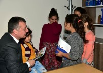 OSMAN KAYA - Vali Büyükakın, Gülümbelileri Dinledi