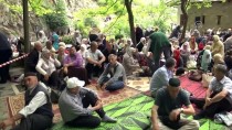 ALPERENLER - Bosna Hersekli Müslümanlar Blagay Tekkesi'nde Buluştu