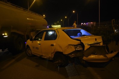 İzmir'de Zincirleme Trafik Kazası Açıklaması 5 Yaralı