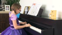 MÜZİK YARIŞMASI - İzmirli Minik Piyanistten Dünya Birinciliği
