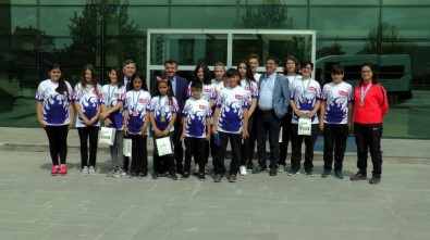 Kayserili Sporcular Diyarbakır'dan Madalyayla Döndü