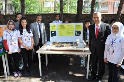 Öğrencilerden 'Güneş Enerjisi İle Otomatik Sera Sulama' Projesi