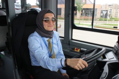 (Özel) Bursa'nın Şoför Annesi Direksiyon Başında