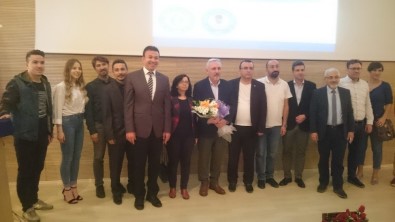 Uşak Üniversitesinde 'Atatürk Modernleşme Ve Gençlik' Konulu Konferans