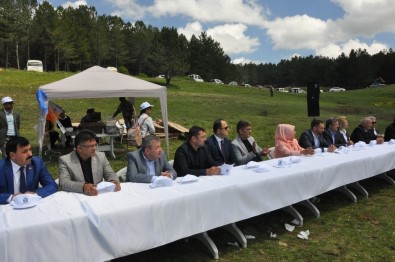 AK Parti Sandıklı İlçe Danışma Meclisi Akdağ'da Yapıldı