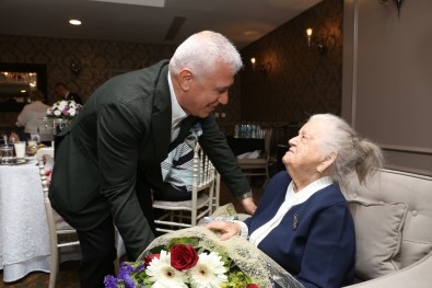 Bursa'nın Bir Asırlık Annesine Özel Kutlama