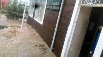Ergani'de Aşırı Yağış Sele Neden Oldu