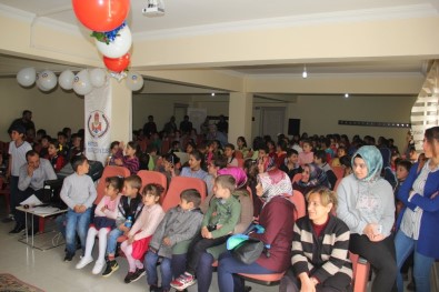 Bitlis Belediyesinden Tiyatro Gösteri