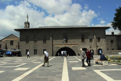 Diyarbakır Ramazan Ayına Durgun Giriyor