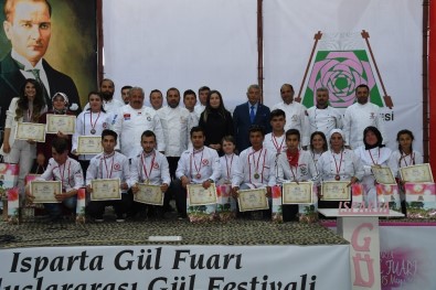 Isparta Gülü Artık Sofralarda Olacak