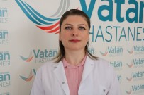 Kazada Ölen Annenin Sezaryenle Alınan Bebeği Yaşam Savaşı Veriyor