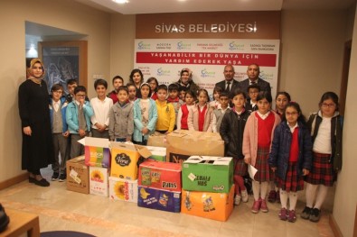 Mehmetçik İlkokulu'ndan Hayat Ağacına Yardım